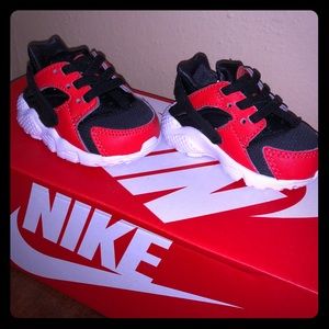 Nike Huarache infant shoes
